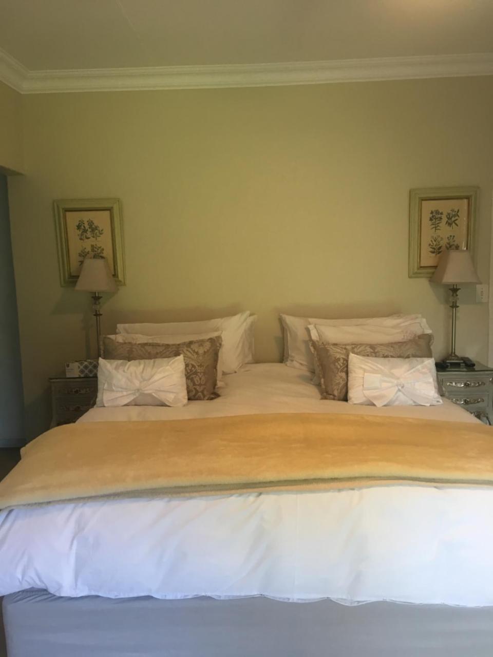 Vair'S Place Guest House In Sandton Paulshof - Apartment, Lux Suites & Spa 约翰内斯堡 外观 照片