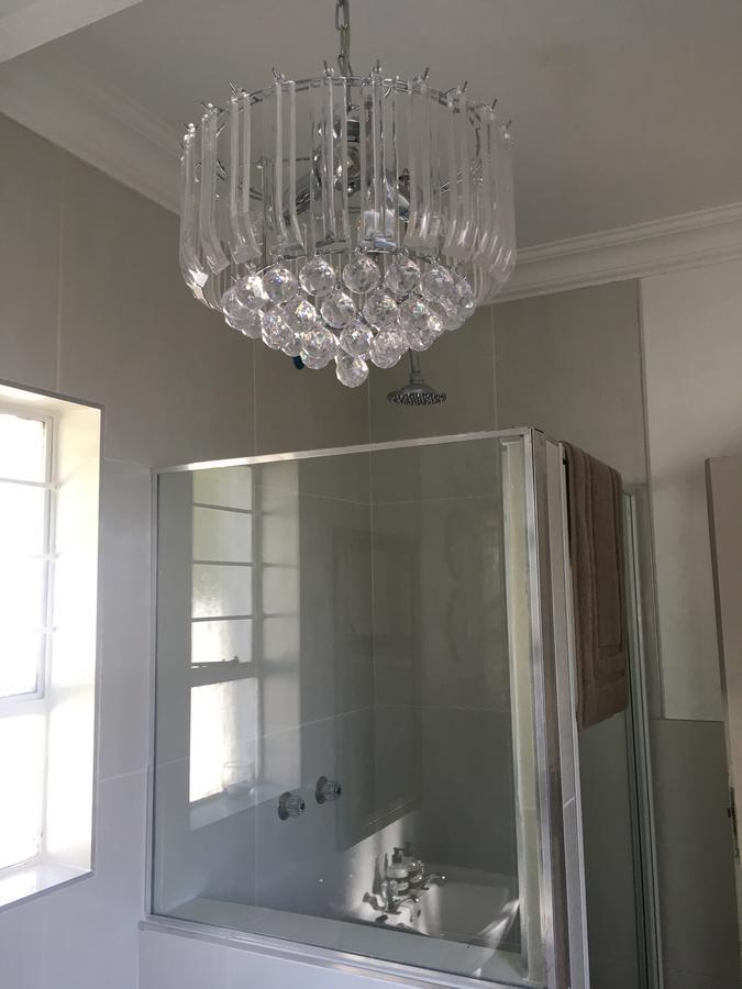 Vair'S Place Guest House In Sandton Paulshof - Apartment, Lux Suites & Spa 约翰内斯堡 外观 照片