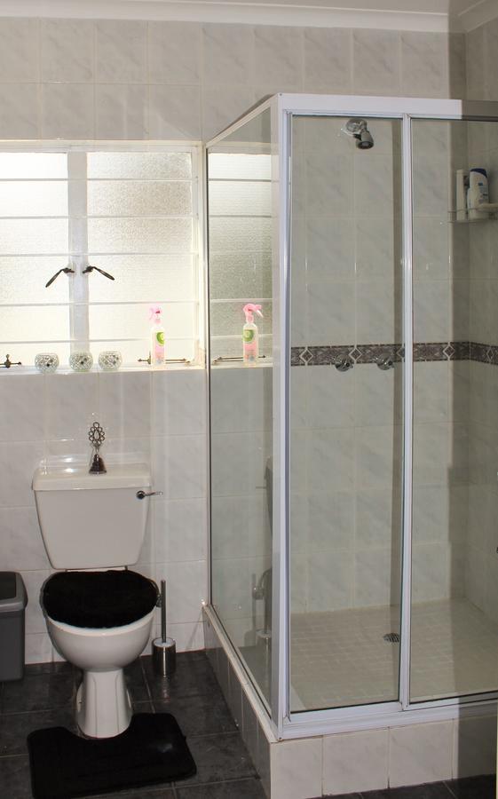 Vair'S Place Guest House In Sandton Paulshof - Apartment, Lux Suites & Spa 约翰内斯堡 外观 照片