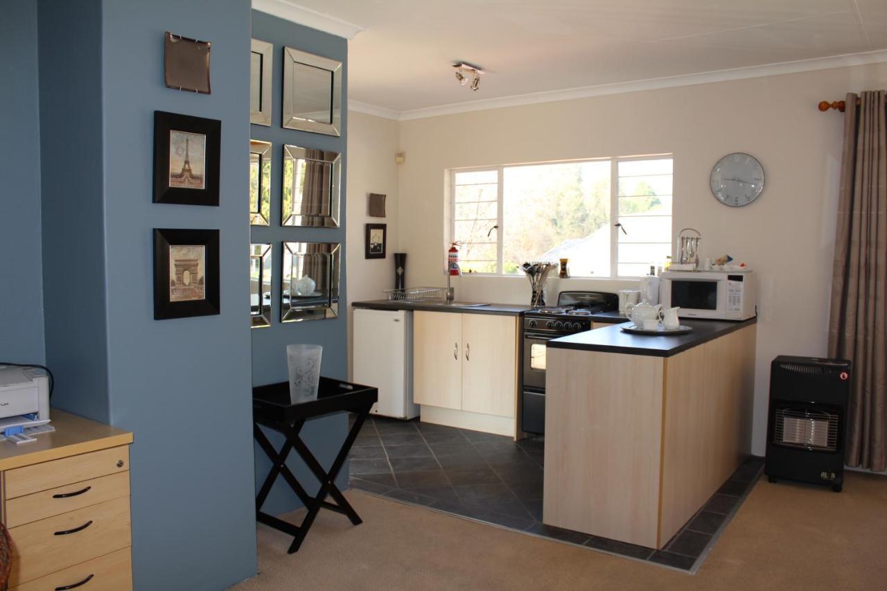 Vair'S Place Guest House In Sandton Paulshof - Apartment, Lux Suites & Spa 约翰内斯堡 外观 照片